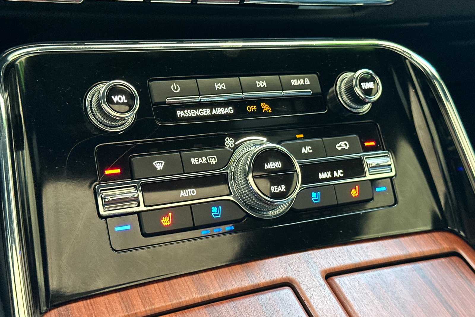 2024 Lincoln Navigator L Reserve photo 23