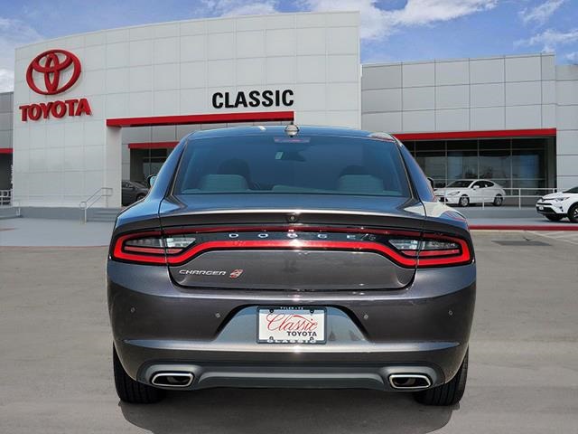 2022 Dodge Charger SXT AWD photo 4