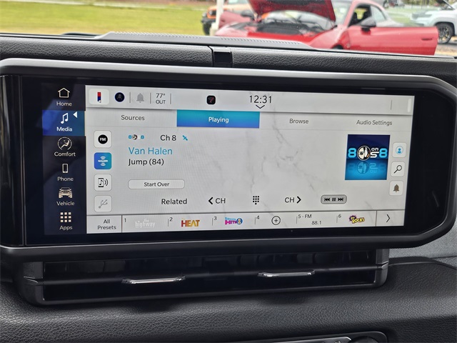 2025 Jeep Gladiator Sport photo 16