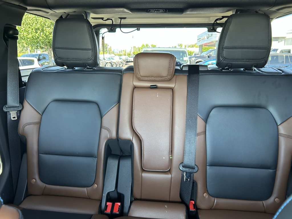 2024 Ford Bronco Outer Banks photo 19