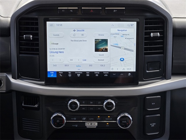 2022 Ford F-150 Lightning XLT photo 11