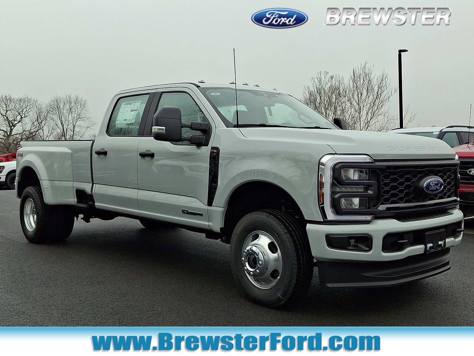 2026 Ford F-350 Super Duty XL's photo