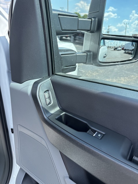 2026 Ford F-350 XL photo 32