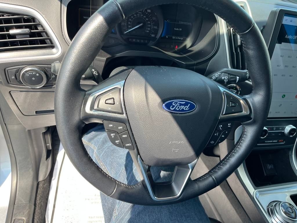2024 Ford Edge SEL photo 8
