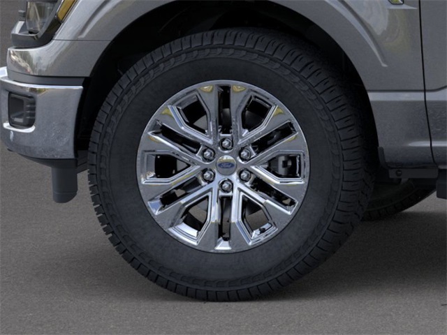 2025 Ford F-150 XLT photo 2