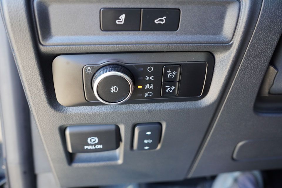2024 Ford Expedition Limited photo 26