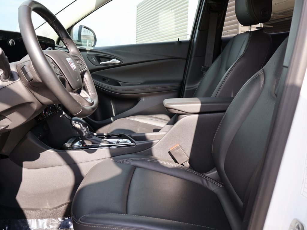 2024 Buick Encore GX Sport Touring photo 18