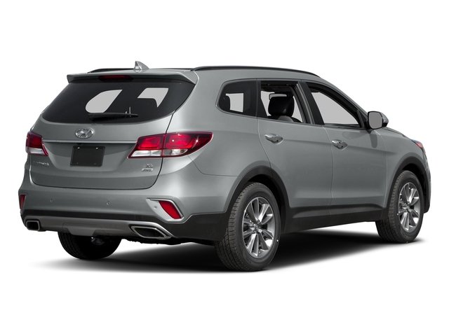 2017 Hyundai Santa Fe SE photo 2