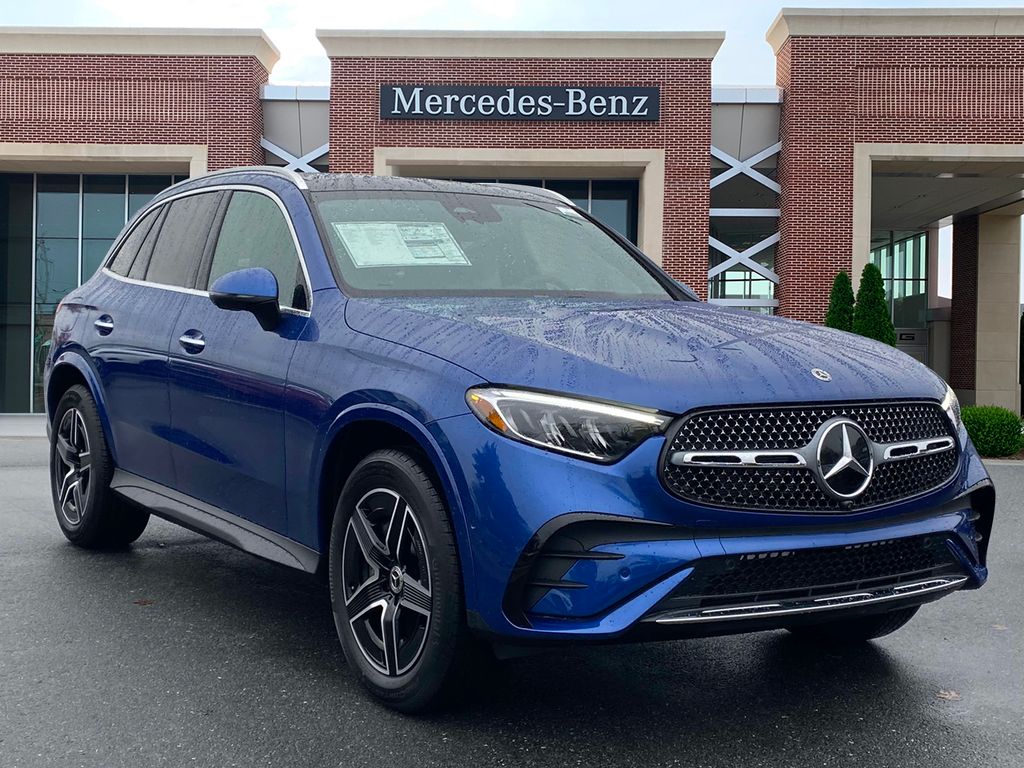 2025 Mercedes Benz GLC 350e 4MATIC photo 3