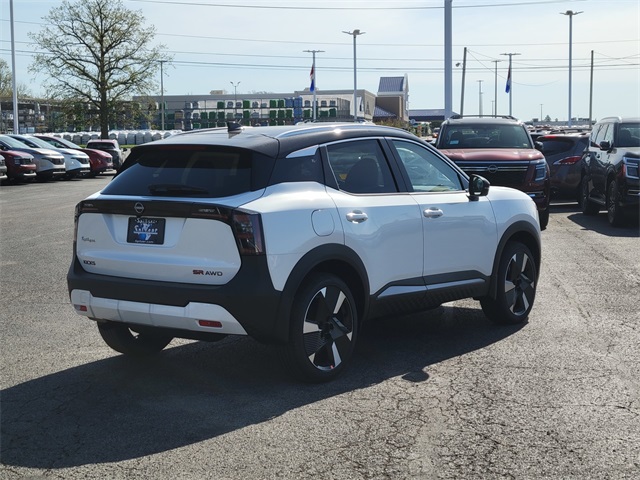 2025 Nissan Kicks SR photo 4