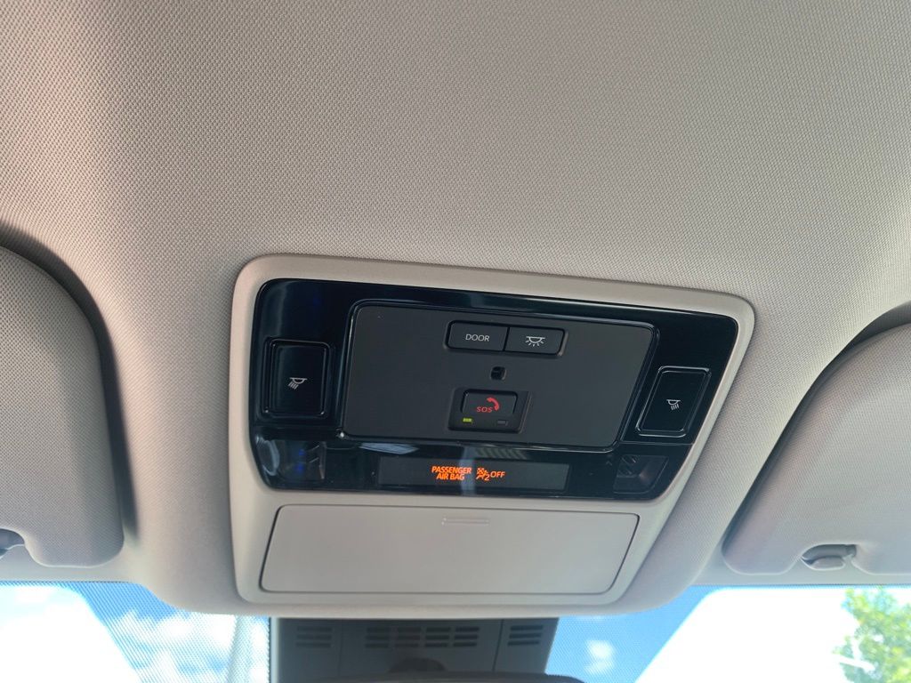 2025 Toyota Grand Highlander LE photo 20