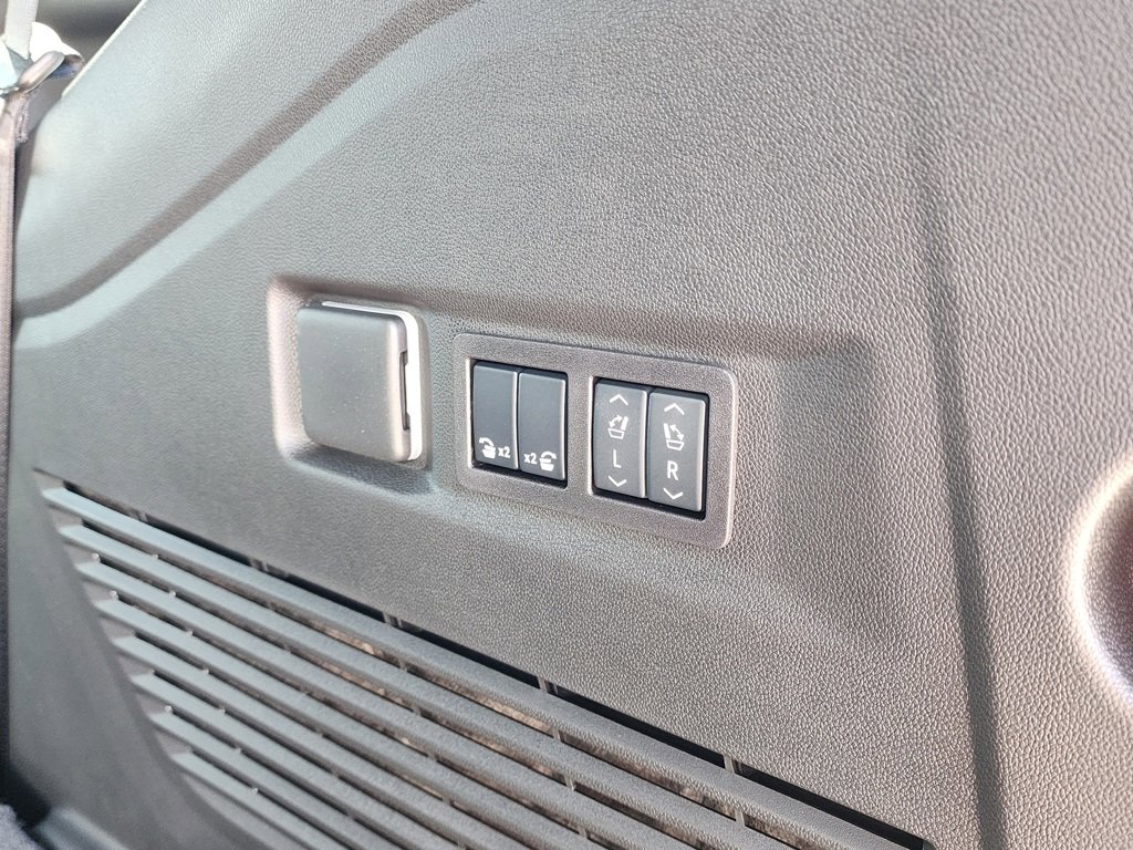 2026 Gmc Yukon Denali photo 52