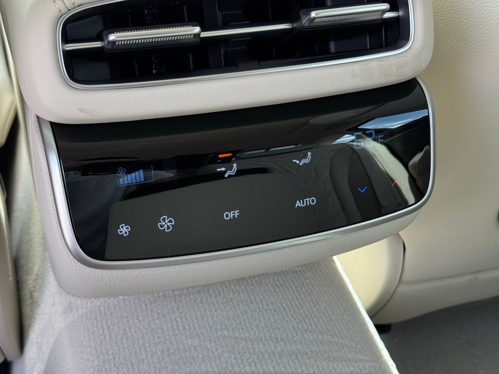 2025 Genesis G80 2.5T Sport Prestige photo 20