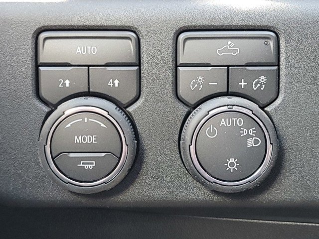 2026 Chevrolet Silverado 1500 LT photo 33