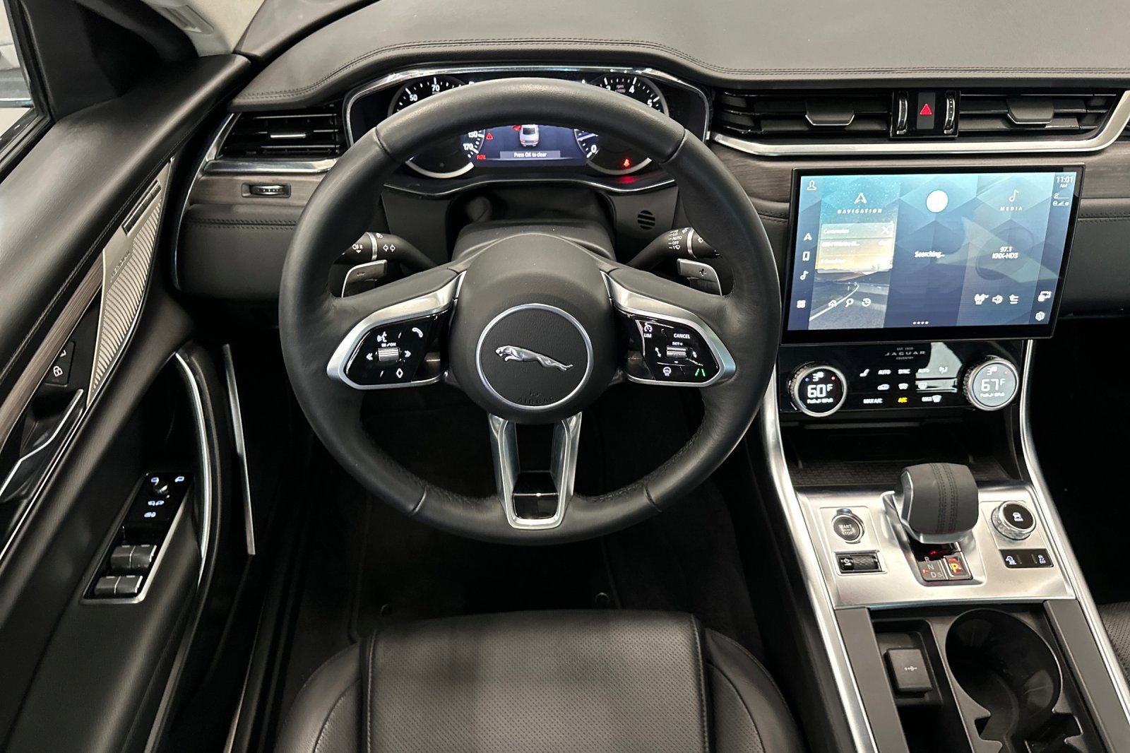 2023 Jaguar XF SE photo 23