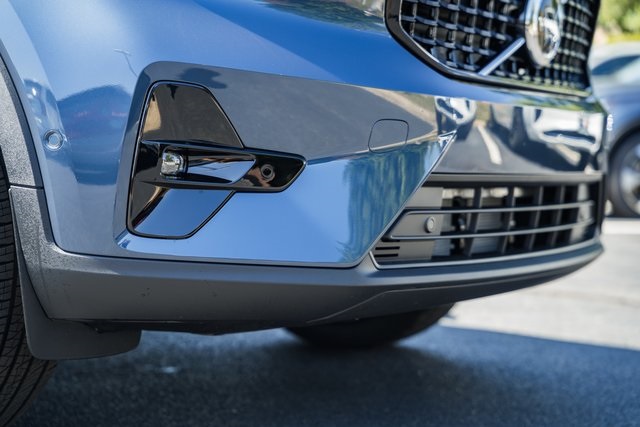 2026 Volvo XC40 photo 10