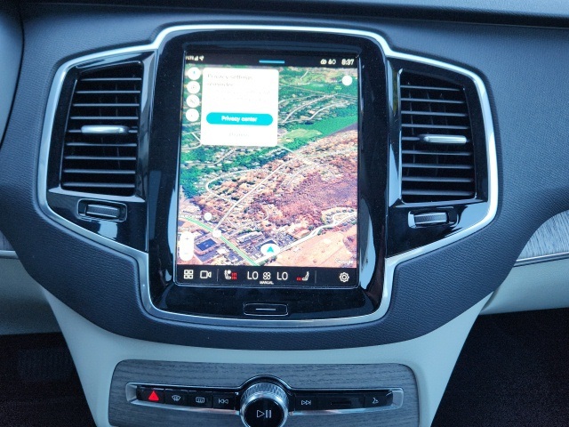 2024 Volvo XC90 Plus photo 24