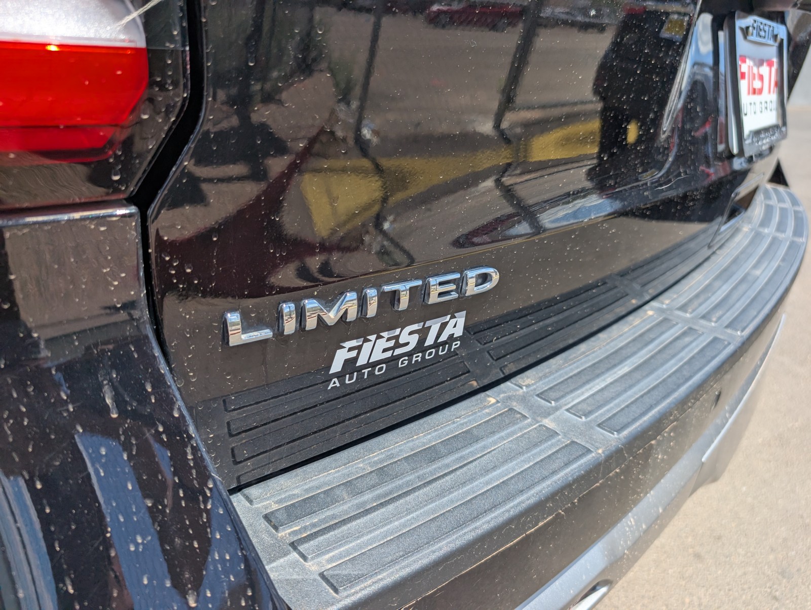 Used 2023 BLACK Ford Limited image 35