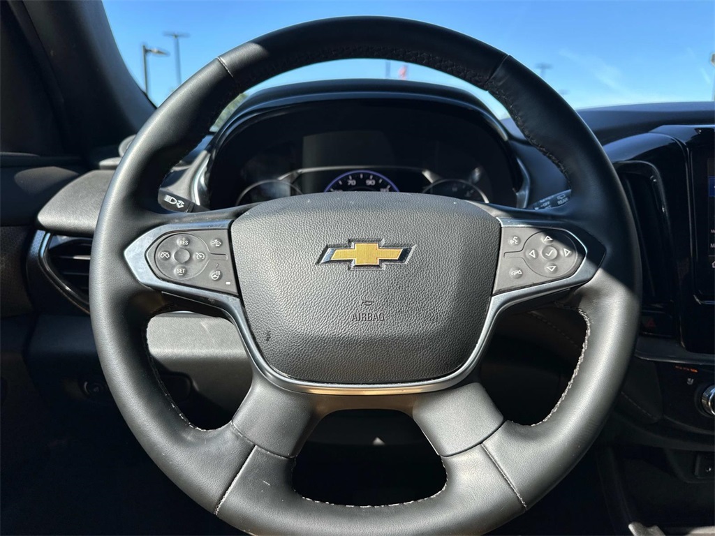 2023 Chevrolet Traverse Premier photo 17