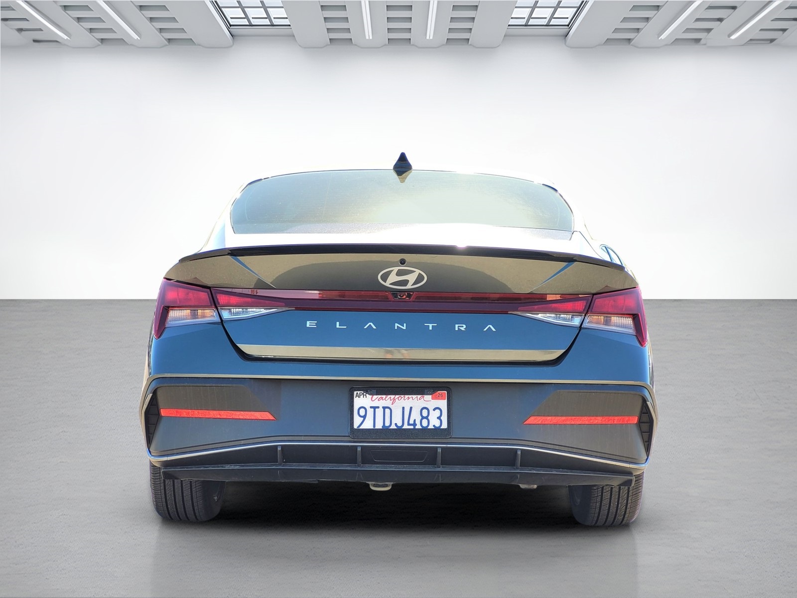 2025 Hyundai Elantra SEL Sport photo 4