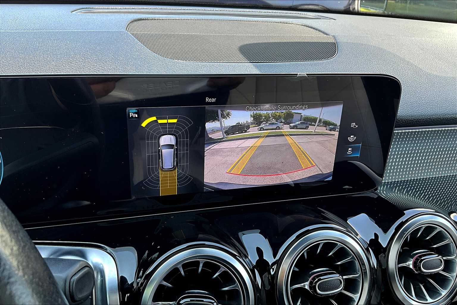 2023 Mercedes Benz EQB photo 25