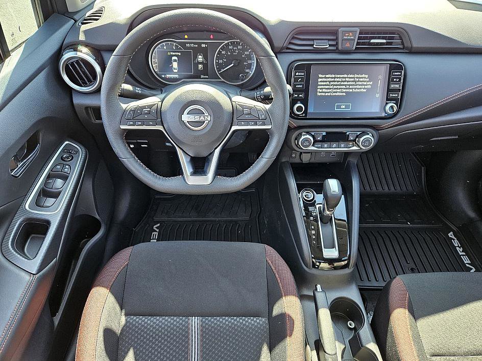 2025 Nissan Versa SR photo 9