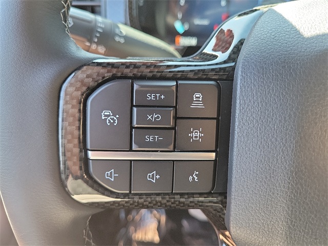 2025 Ford F-150 Lariat photo 4