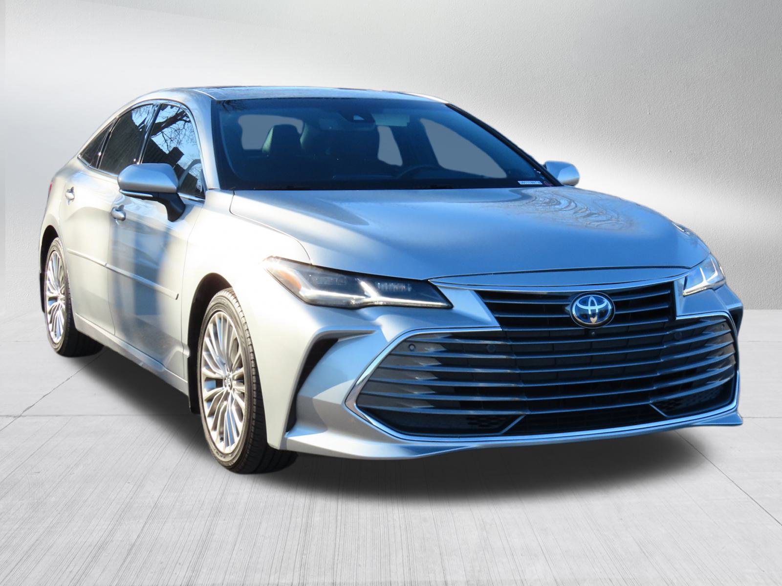 2022 Toyota Avalon Base's photo
