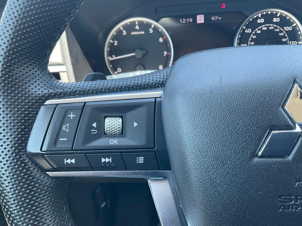 2023 Mitsubishi Outlander SE photo 20