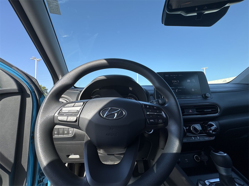 2022 Hyundai Kona SEL photo 11