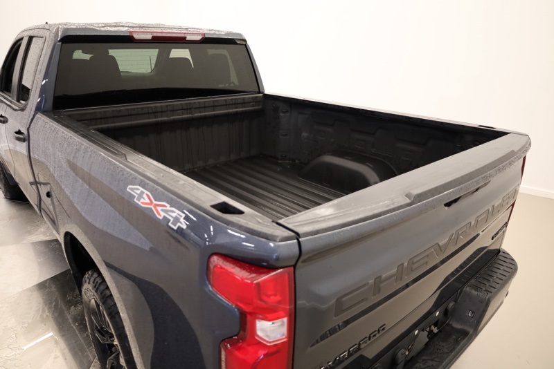 2020 Chevrolet Silverado 1500 Custom photo 33