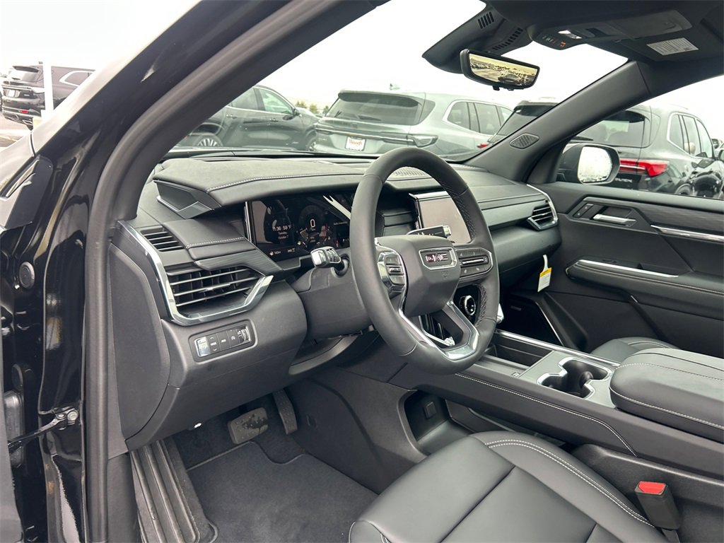 2026 GMC ACADIA - Image 16