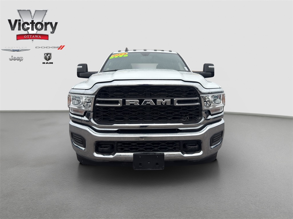 2024 Ram 3500 Tradesman photo 2