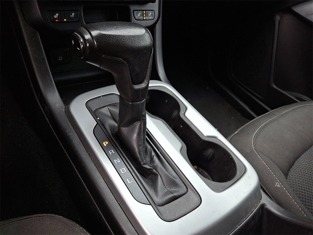 2021 Chevrolet Colorado LT photo 14