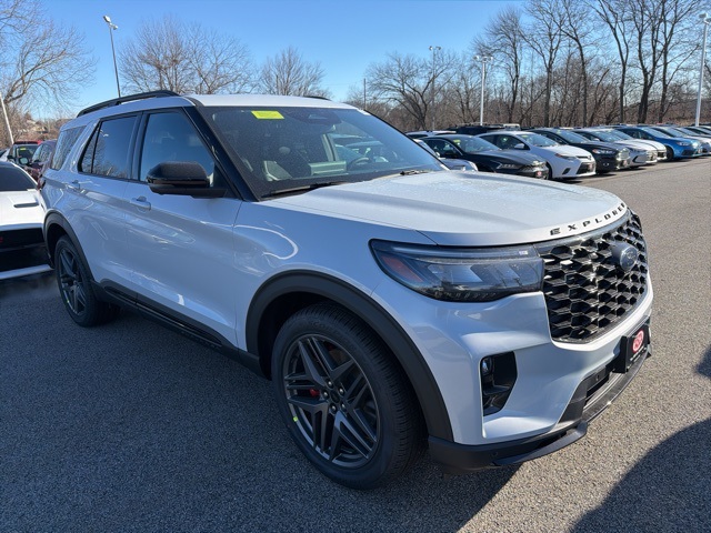 2026 Ford Explorer ST's photo