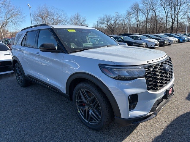 2026 Ford Explorer ST's photo