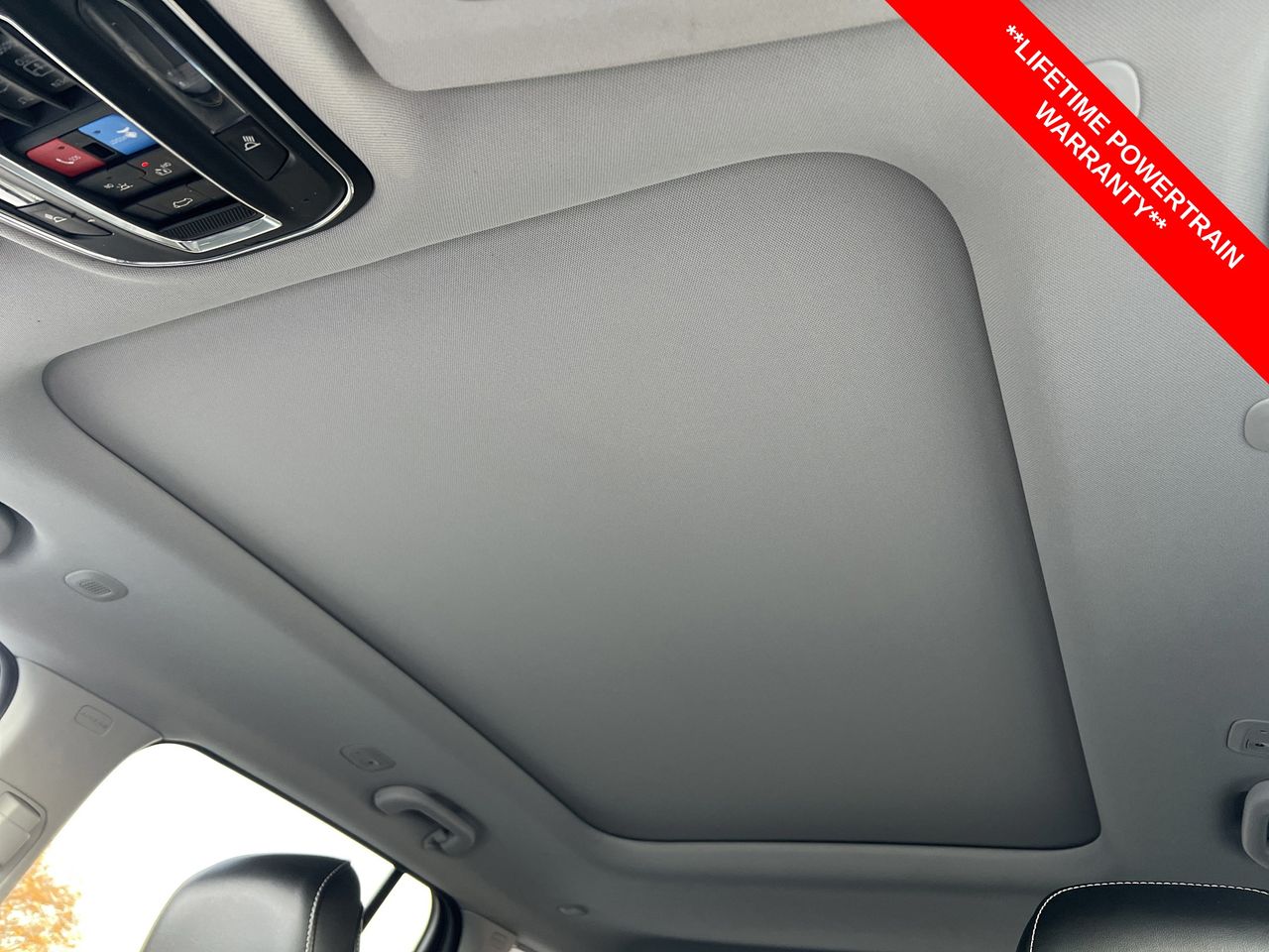 2022 Jeep Grand Cherokee Limited photo 3