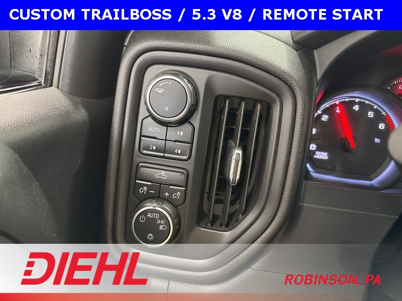 2019 Chevrolet Silverado 1500 Custom Trail Boss photo 11