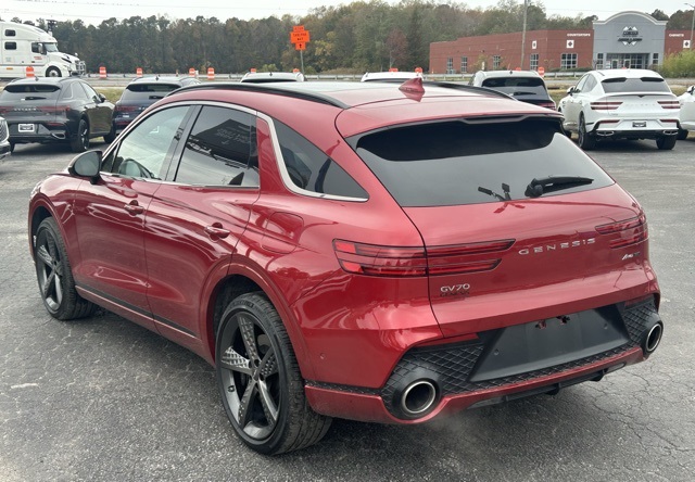 2024 Genesis GV70 3.5T Sport photo 3