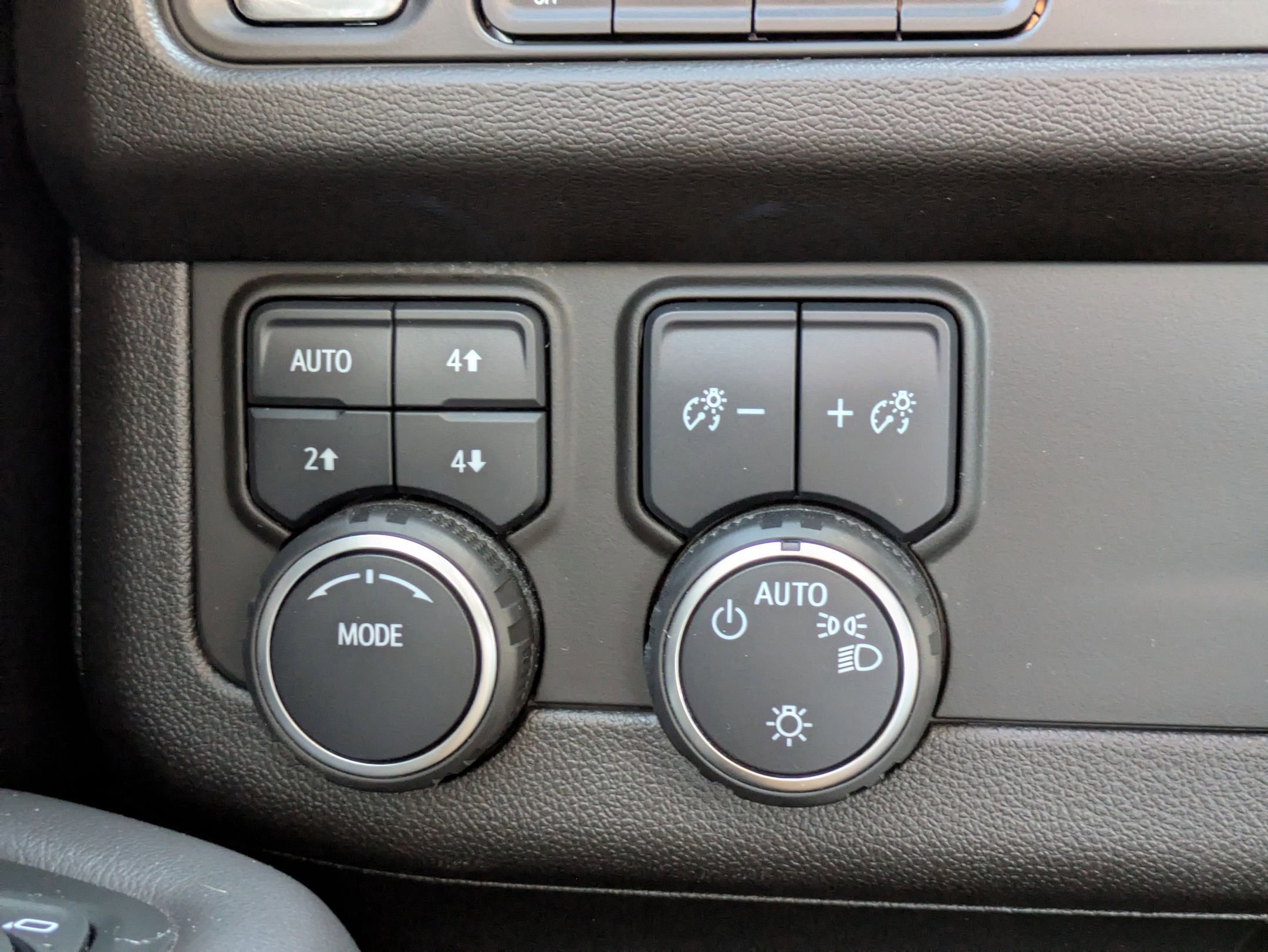 2021 Chevrolet Tahoe Z71 photo 25