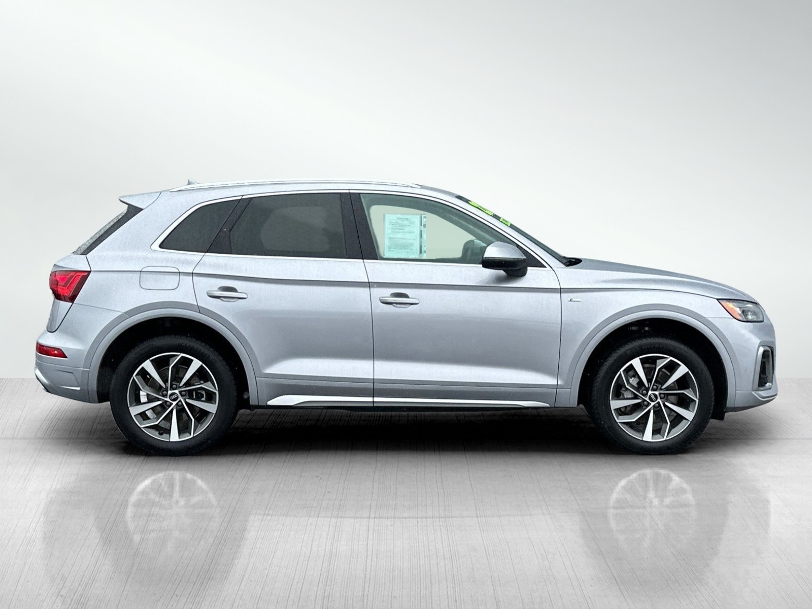 2022 Audi Q5 45 S line Premium photo 3