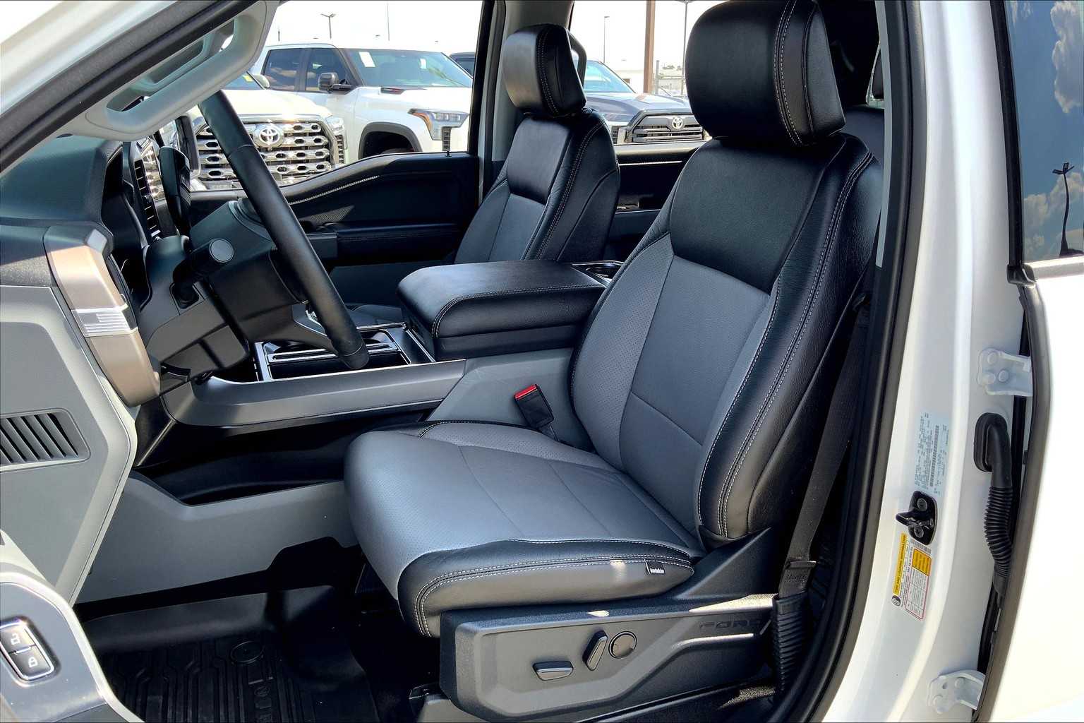 2024 Ford F-150 XLT photo 7