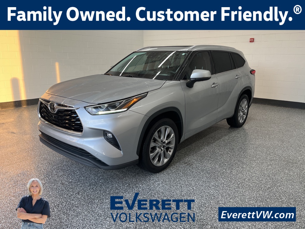 2021 Toyota Highlander Limited's photo