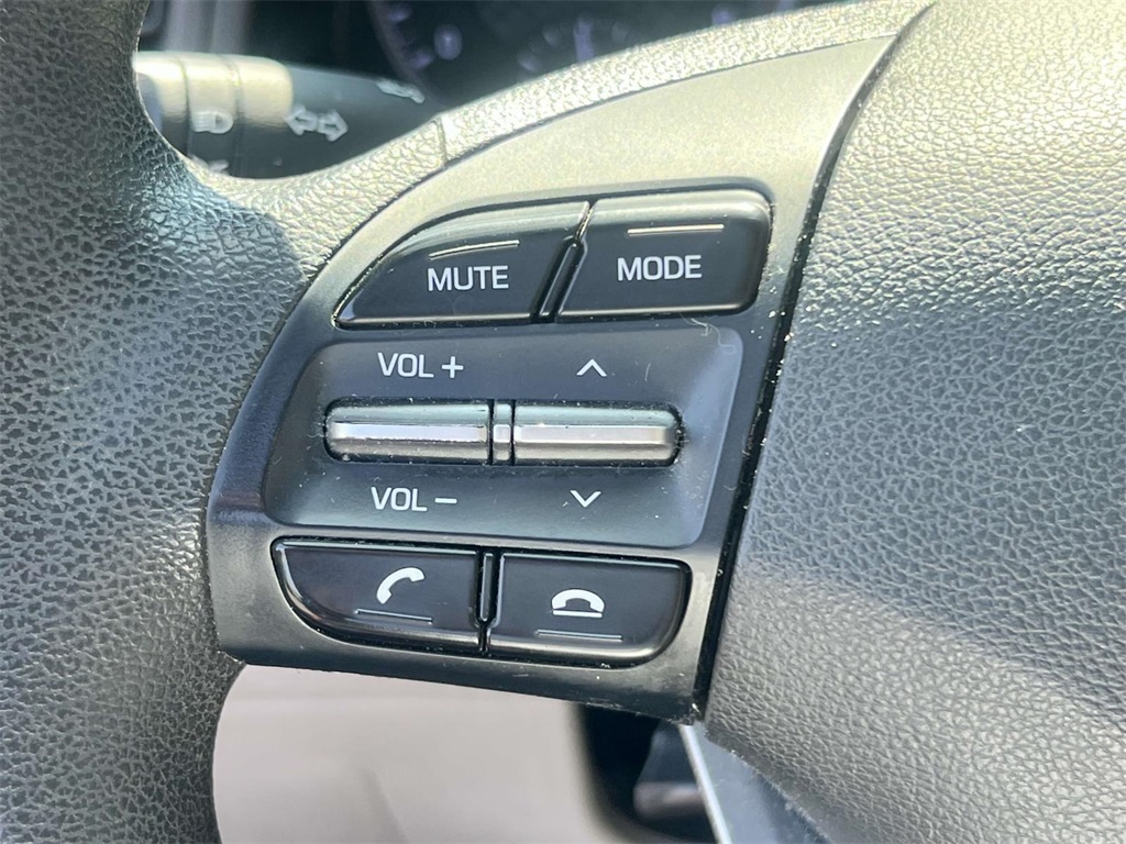 2019 Hyundai Elantra SE photo 10