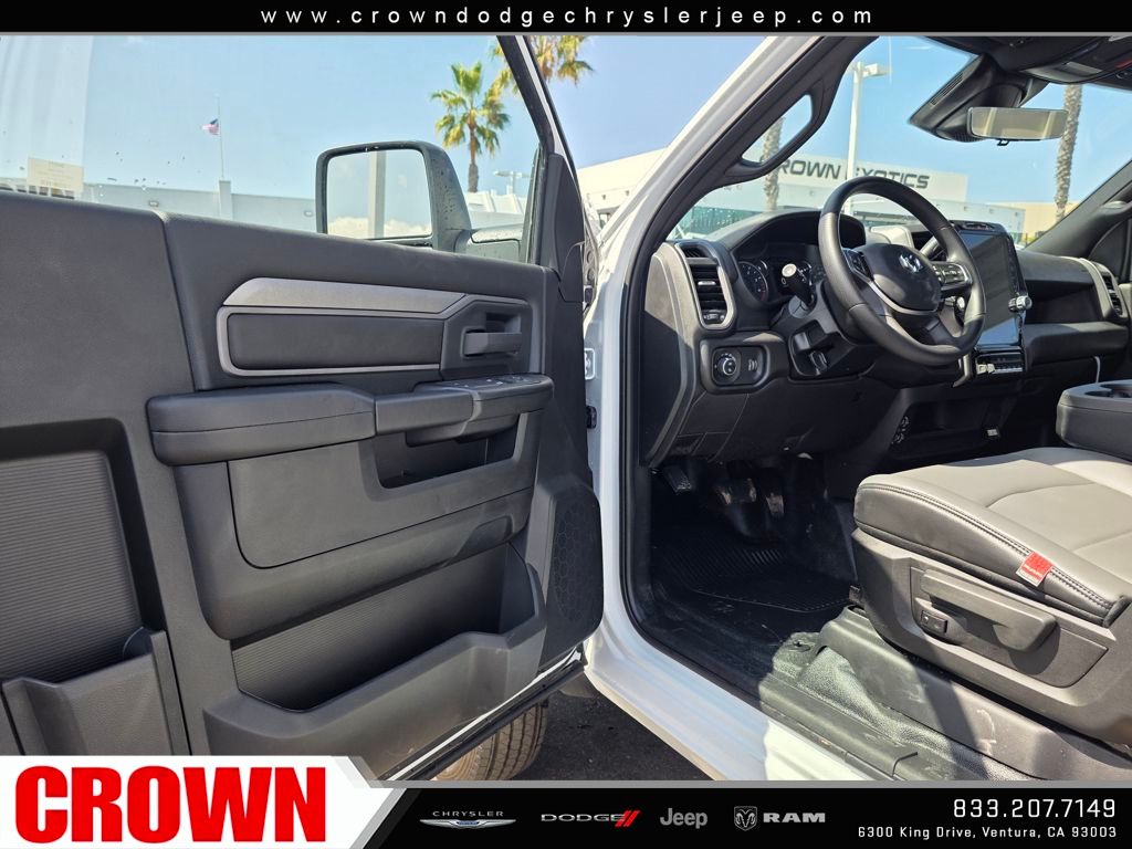 2026 Ram 5500 photo 15