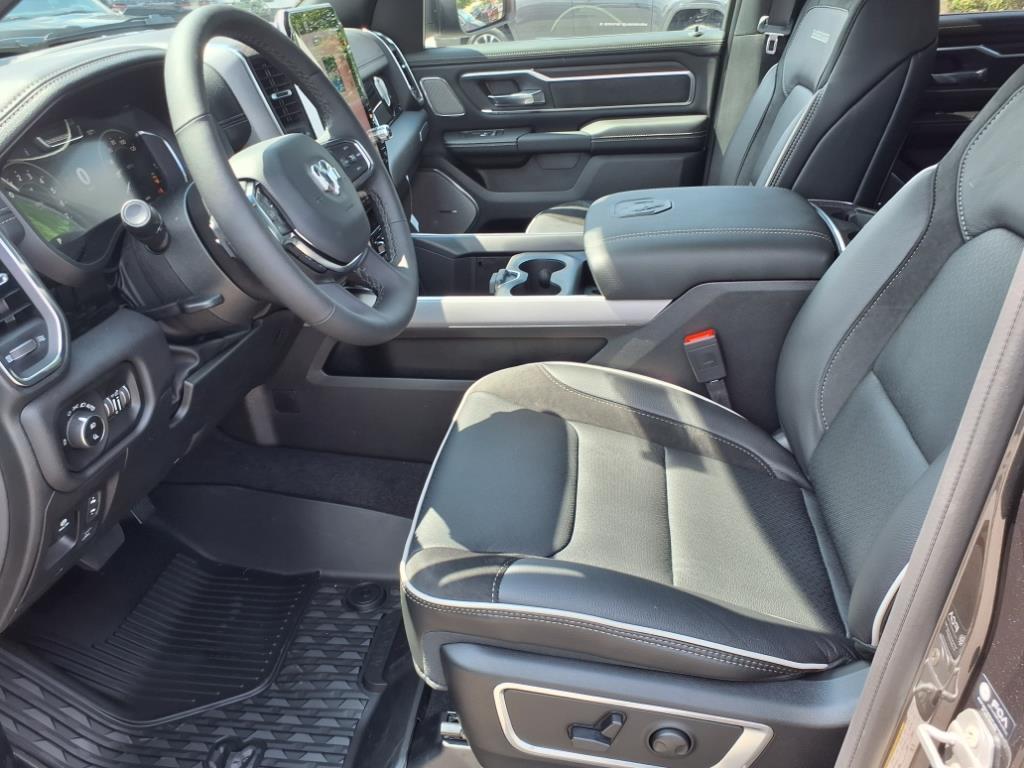 2026 Ram 1500 Laramie photo 3