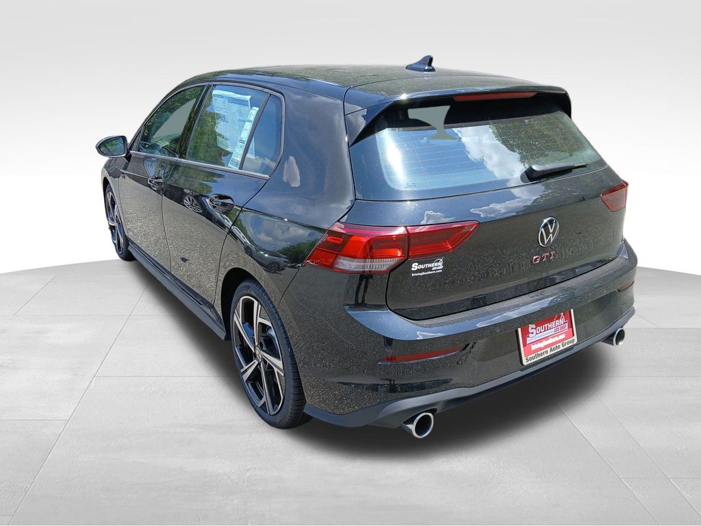 2025 Volkswagen Golf GTI SE photo 3