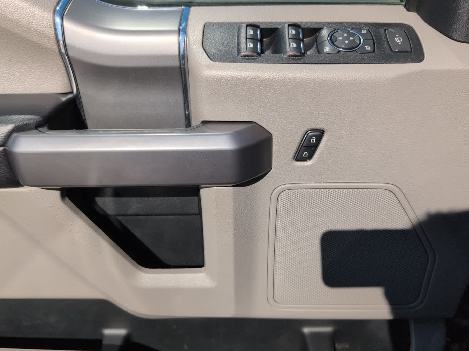2021 Ford F-350 XLT photo 11