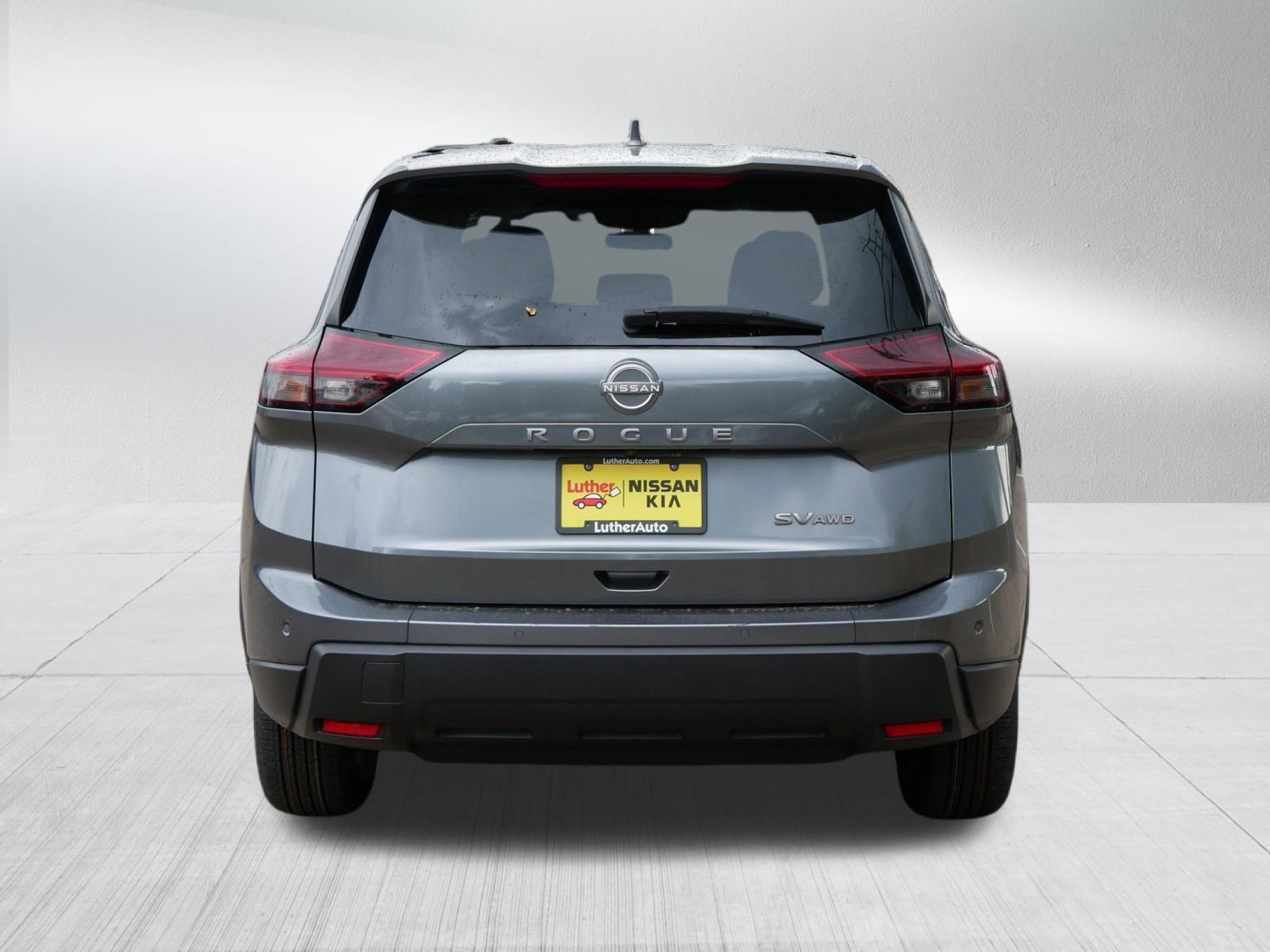 2024 Nissan Rogue SV photo 4