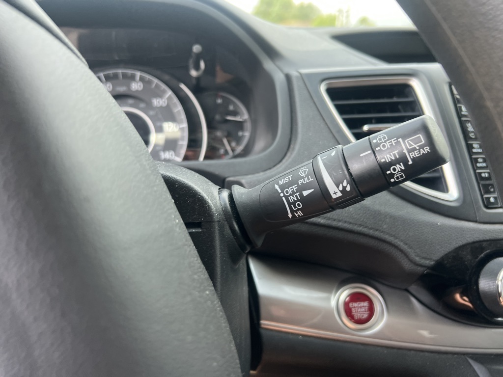 2015 Honda CR-V EX photo 25